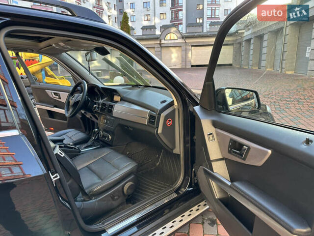 Черный Мерседес ГЛК-Класс, объемом двигателя 2.14 л и пробегом 280 тыс. км за 12650 $, фото 138 на Automoto.ua