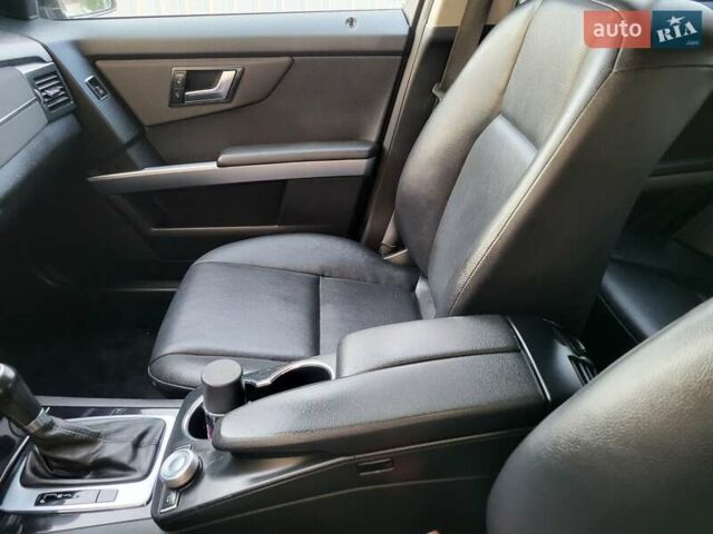 Черный Мерседес ГЛК-Класс, объемом двигателя 2.14 л и пробегом 290 тыс. км за 11500 $, фото 17 на Automoto.ua