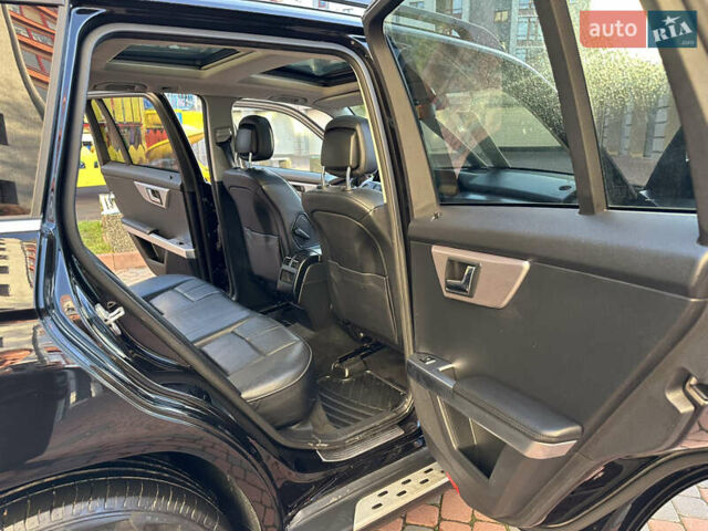 Черный Мерседес ГЛК-Класс, объемом двигателя 2.14 л и пробегом 280 тыс. км за 12650 $, фото 163 на Automoto.ua