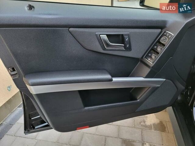 Черный Мерседес ГЛК-Класс, объемом двигателя 2.14 л и пробегом 290 тыс. км за 11500 $, фото 13 на Automoto.ua