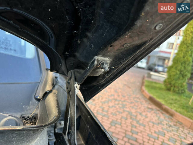 Черный Мерседес ГЛК-Класс, объемом двигателя 2.14 л и пробегом 280 тыс. км за 12650 $, фото 189 на Automoto.ua