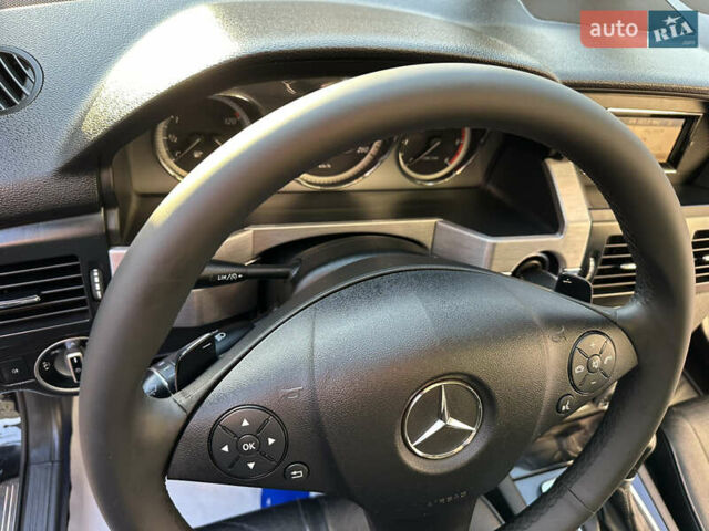 Черный Мерседес ГЛК-Класс, объемом двигателя 2.14 л и пробегом 280 тыс. км за 12650 $, фото 115 на Automoto.ua