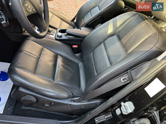 Черный Мерседес ГЛК-Класс, объемом двигателя 2.14 л и пробегом 280 тыс. км за 12650 $, фото 123 на Automoto.ua