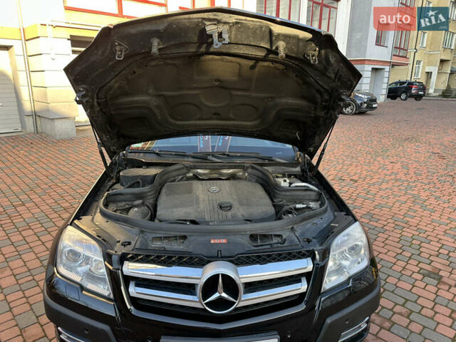 Черный Мерседес ГЛК-Класс, объемом двигателя 2.14 л и пробегом 280 тыс. км за 12650 $, фото 185 на Automoto.ua