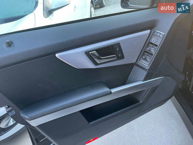 Черный Мерседес ГЛК-Класс, объемом двигателя 2.2 л и пробегом 265 тыс. км за 14700 $, фото 78 на Automoto.ua