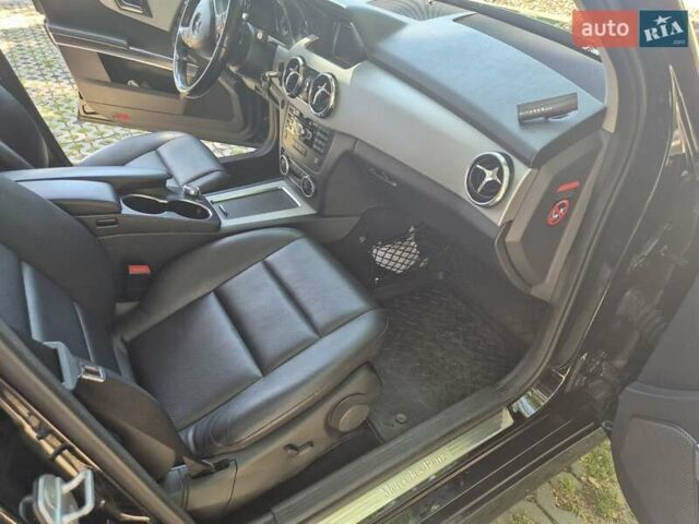 Черный Мерседес ГЛК-Класс, объемом двигателя 2.14 л и пробегом 265 тыс. км за 15500 $, фото 3 на Automoto.ua