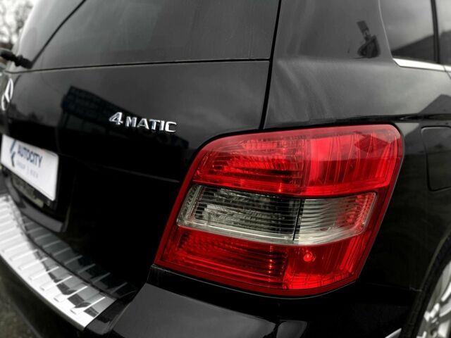 Черный Мерседес ГЛК-Класс, объемом двигателя 3.5 л и пробегом 216 тыс. км за 12700 $, фото 9 на Automoto.ua