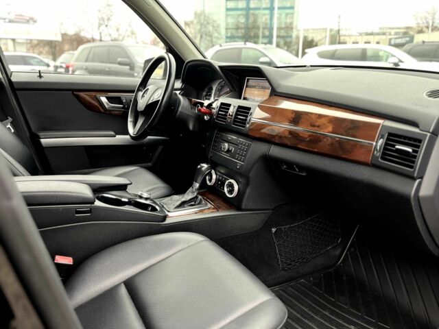 Черный Мерседес ГЛК-Класс, объемом двигателя 3.5 л и пробегом 216 тыс. км за 12700 $, фото 18 на Automoto.ua