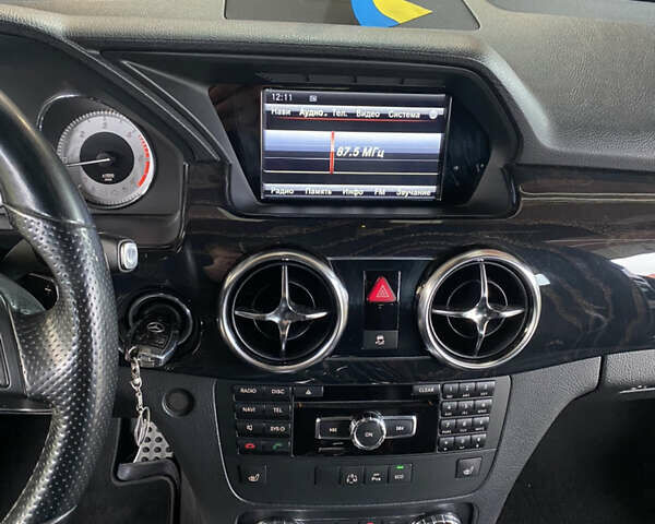Черный Мерседес ГЛК-Класс, объемом двигателя 2.1 л и пробегом 260 тыс. км за 18800 $, фото 17 на Automoto.ua
