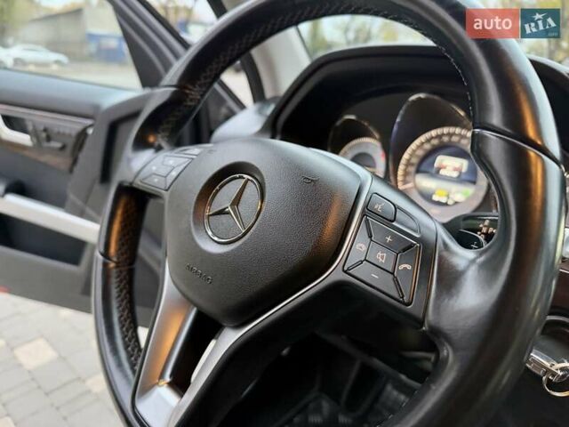 Черный Мерседес ГЛК-Класс, объемом двигателя 3.5 л и пробегом 101 тыс. км за 15900 $, фото 56 на Automoto.ua