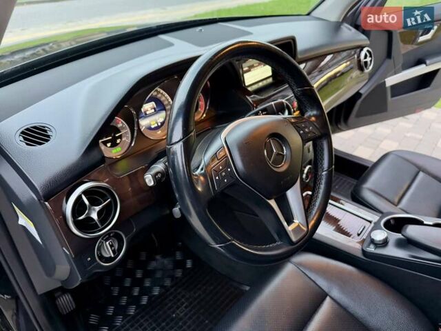 Черный Мерседес ГЛК-Класс, объемом двигателя 3.5 л и пробегом 101 тыс. км за 15900 $, фото 36 на Automoto.ua