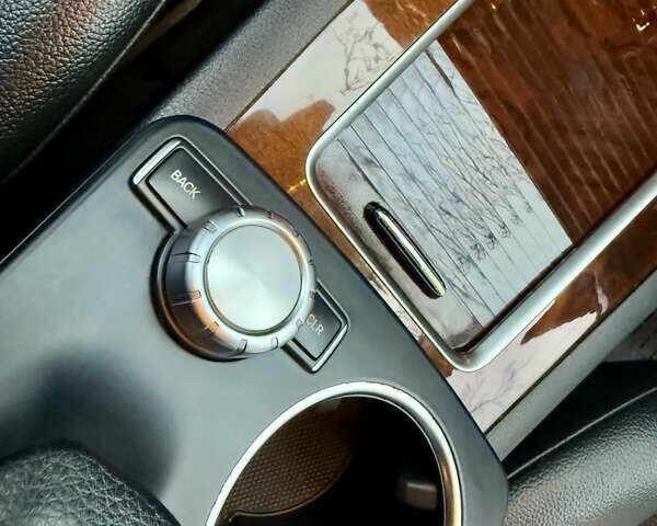 Черный Мерседес ГЛК-Класс, объемом двигателя 3.5 л и пробегом 101 тыс. км за 15900 $, фото 44 на Automoto.ua