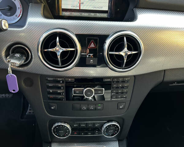 Черный Мерседес ГЛК-Класс, объемом двигателя 2.14 л и пробегом 318 тыс. км за 14000 $, фото 18 на Automoto.ua