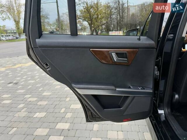 Черный Мерседес ГЛК-Класс, объемом двигателя 3.5 л и пробегом 101 тыс. км за 15900 $, фото 62 на Automoto.ua
