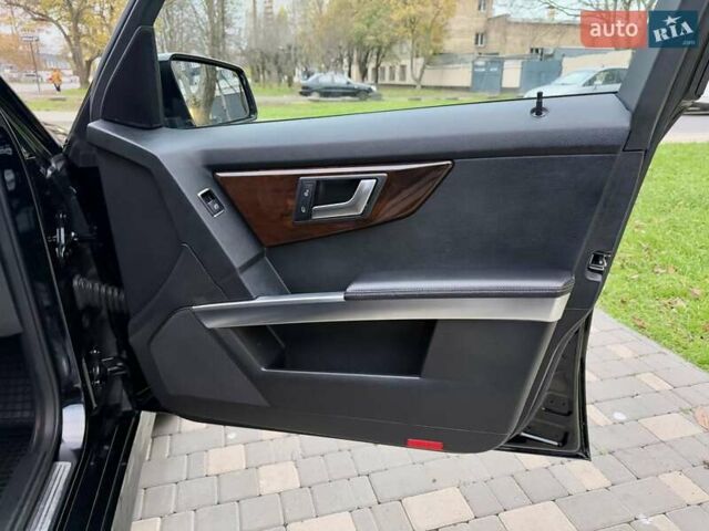 Черный Мерседес ГЛК-Класс, объемом двигателя 3.5 л и пробегом 101 тыс. км за 15900 $, фото 47 на Automoto.ua