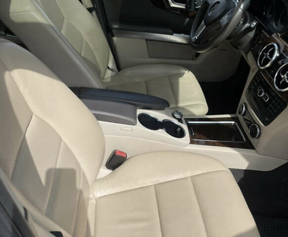 Черный Мерседес ГЛК-Класс, объемом двигателя 2.14 л и пробегом 273 тыс. км за 17000 $, фото 1 на Automoto.ua