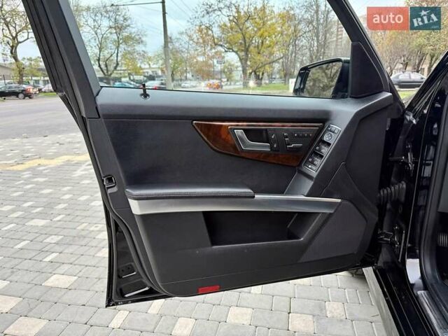 Черный Мерседес ГЛК-Класс, объемом двигателя 3.5 л и пробегом 101 тыс. км за 15900 $, фото 30 на Automoto.ua