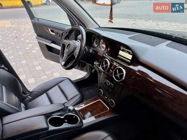 Черный Мерседес ГЛК-Класс, объемом двигателя 3.5 л и пробегом 101 тыс. км за 15900 $, фото 52 на Automoto.ua