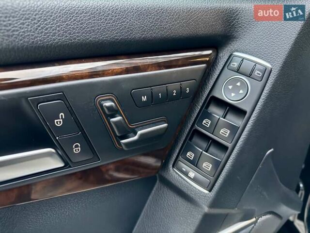 Черный Мерседес ГЛК-Класс, объемом двигателя 3.5 л и пробегом 101 тыс. км за 15900 $, фото 34 на Automoto.ua