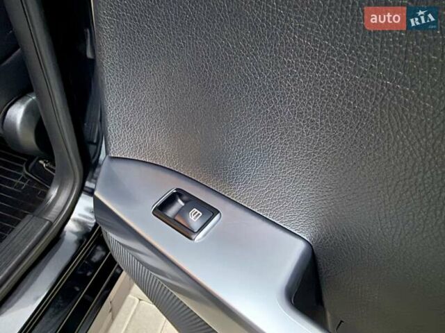 Черный Мерседес ГЛК-Класс, объемом двигателя 3.5 л и пробегом 101 тыс. км за 15900 $, фото 70 на Automoto.ua