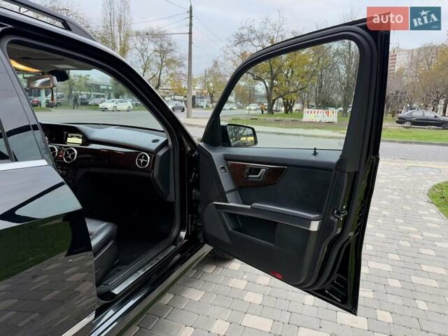 Черный Мерседес ГЛК-Класс, объемом двигателя 3.5 л и пробегом 101 тыс. км за 15900 $, фото 42 на Automoto.ua