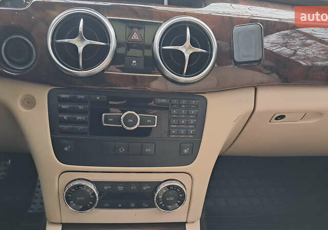 Черный Мерседес ГЛК-Класс, объемом двигателя 3.5 л и пробегом 179 тыс. км за 16800 $, фото 34 на Automoto.ua