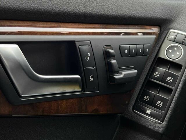 Черный Мерседес ГЛК-Класс, объемом двигателя 2.1 л и пробегом 80 тыс. км за 18999 $, фото 16 на Automoto.ua