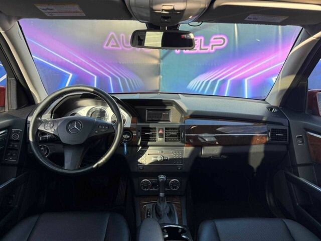 Красный Мерседес ГЛК-Класс, объемом двигателя 3.5 л и пробегом 224 тыс. км за 13999 $, фото 10 на Automoto.ua