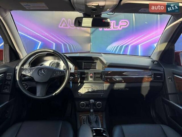 Красный Мерседес ГЛК-Класс, объемом двигателя 3.5 л и пробегом 224 тыс. км за 13999 $, фото 10 на Automoto.ua