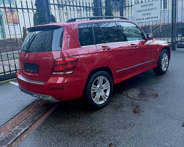 Червоний Мерседес ГЛК-Клас, об'ємом двигуна 2.2 л та пробігом 175 тис. км за 17500 $, фото 2 на Automoto.ua