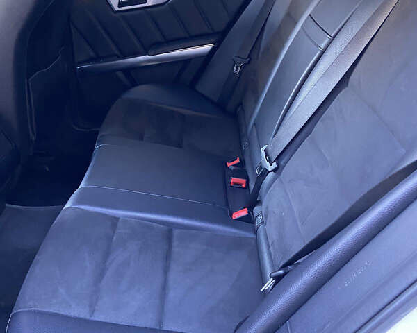 Мерседес ГЛК-Класс 2012 в Ровно на Automoto.ua Мерседес ГЛК-Класс, объемом двигателя 2.14 л и пробегом 277 тыс. км за 17000 $, фото 24 на Automoto.ua