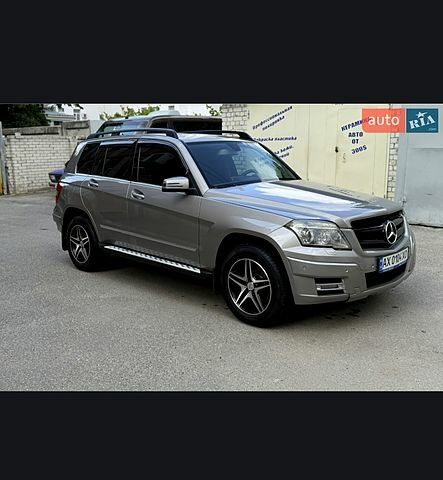 Сірий Мерседес ГЛК-Клас, об'ємом двигуна 3 л та пробігом 280 тис. км за 11500 $, фото 2 на Automoto.ua