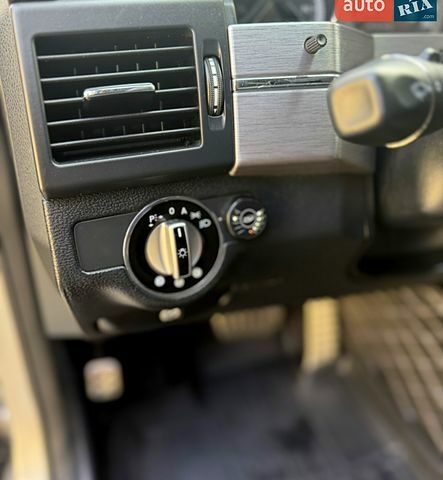 Сірий Мерседес ГЛК-Клас, об'ємом двигуна 3 л та пробігом 280 тис. км за 11500 $, фото 10 на Automoto.ua