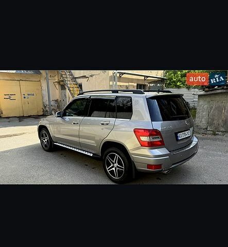 Сірий Мерседес ГЛК-Клас, об'ємом двигуна 3 л та пробігом 280 тис. км за 11500 $, фото 5 на Automoto.ua