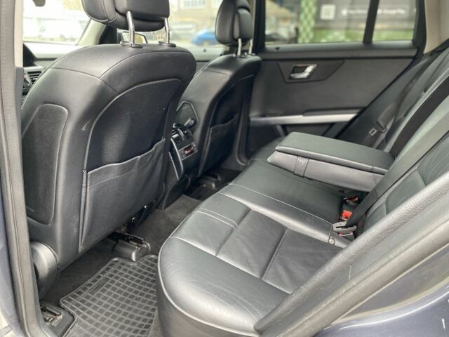 Серый Мерседес ГЛК-Класс, объемом двигателя 2.1 л и пробегом 264 тыс. км за 12500 $, фото 6 на Automoto.ua