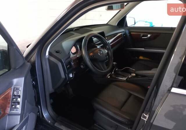 Серый Мерседес ГЛК-Класс, объемом двигателя 3.5 л и пробегом 280 тыс. км за 14000 $, фото 4 на Automoto.ua