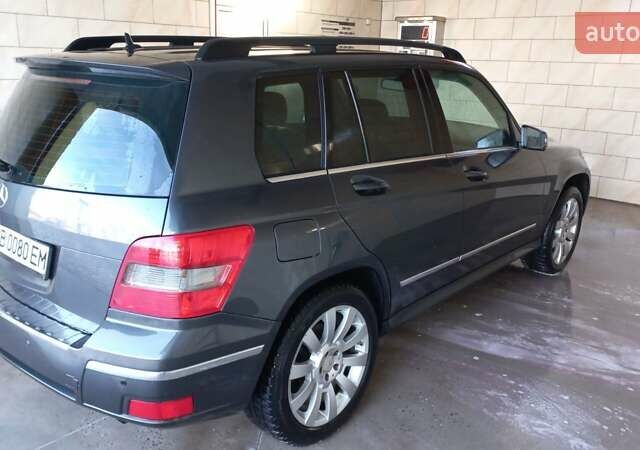 Серый Мерседес ГЛК-Класс, объемом двигателя 3.5 л и пробегом 280 тыс. км за 14000 $, фото 2 на Automoto.ua