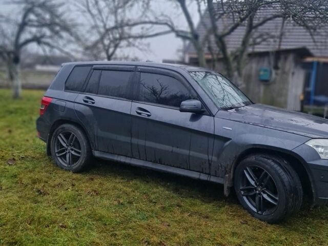 Серый Мерседес ГЛК-Класс, объемом двигателя 2.1 л и пробегом 250 тыс. км за 15000 $, фото 1 на Automoto.ua