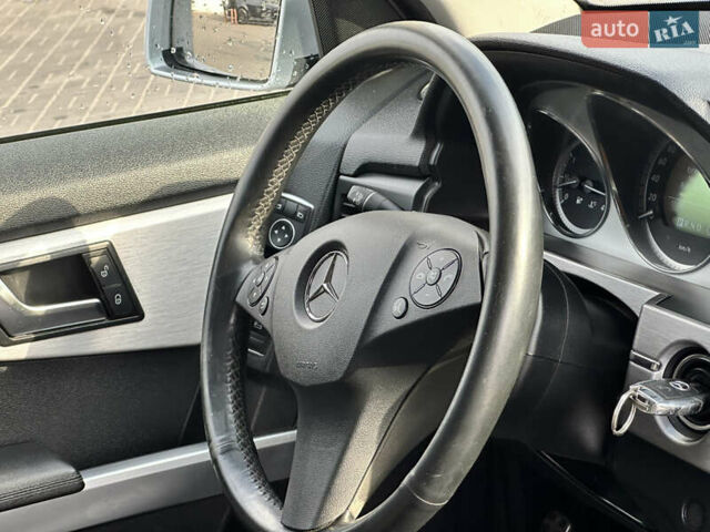 Мерседес ГЛК-Класс 2011 в Запорожье на Automoto.ua Серый Мерседес ГЛК-Класс, объемом двигателя 2.14 л и пробегом 276 тыс. км за 12850 $, фото 28 на Automoto.ua