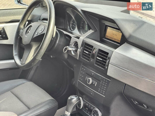 Мерседес ГЛК-Класс 2011 в Запорожье на Automoto.ua Серый Мерседес ГЛК-Класс, объемом двигателя 2.14 л и пробегом 276 тыс. км за 12850 $, фото 22 на Automoto.ua