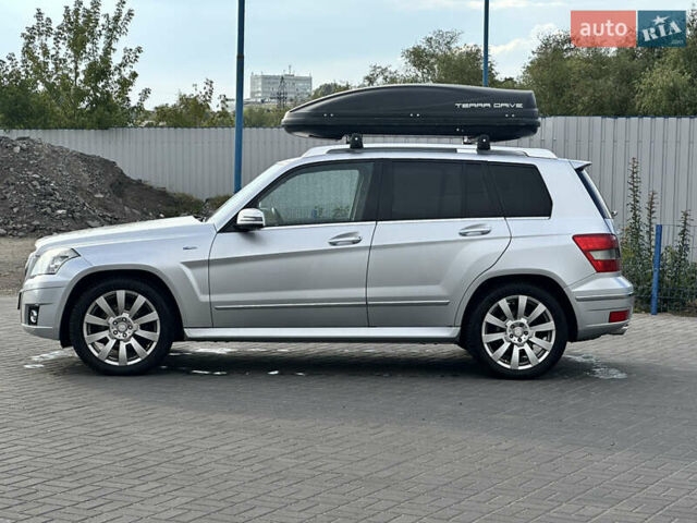 Мерседес ГЛК-Класс 2011 в Запорожье на Automoto.ua Серый Мерседес ГЛК-Класс, объемом двигателя 2.14 л и пробегом 276 тыс. км за 12850 $, фото 12 на Automoto.ua