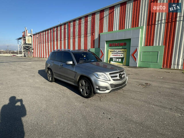 Серый Мерседес ГЛК-Класс, объемом двигателя 2.14 л и пробегом 328 тыс. км за 13500 $, фото 1 на Automoto.ua