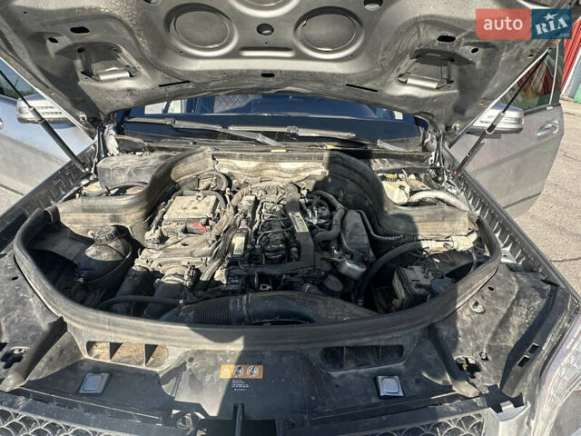 Серый Мерседес ГЛК-Класс, объемом двигателя 2.14 л и пробегом 328 тыс. км за 13500 $, фото 2 на Automoto.ua