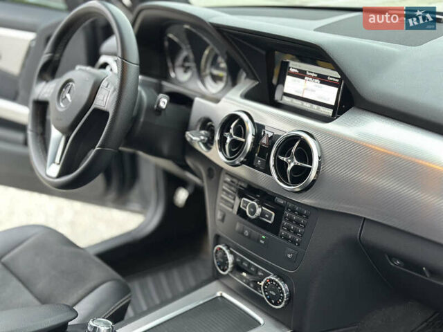 Сірий Мерседес ГЛК-Клас, об'ємом двигуна 2.14 л та пробігом 58 тис. км за 21000 $, фото 3 на Automoto.ua