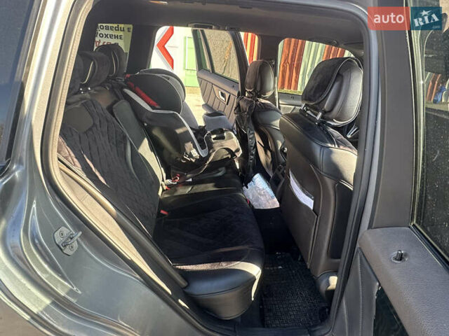 Серый Мерседес ГЛК-Класс, объемом двигателя 2.14 л и пробегом 328 тыс. км за 13500 $, фото 4 на Automoto.ua