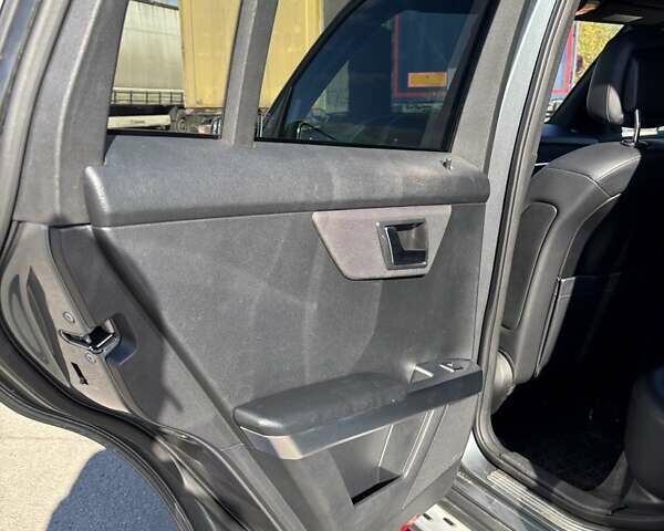 Сірий Мерседес ГЛК-Клас, об'ємом двигуна 2.14 л та пробігом 228 тис. км за 14300 $, фото 17 на Automoto.ua