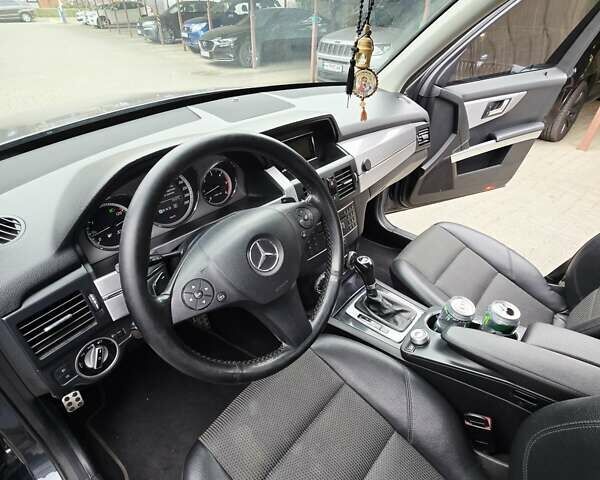 Серый Мерседес ГЛК-Класс, объемом двигателя 2.14 л и пробегом 235 тыс. км за 15450 $, фото 30 на Automoto.ua