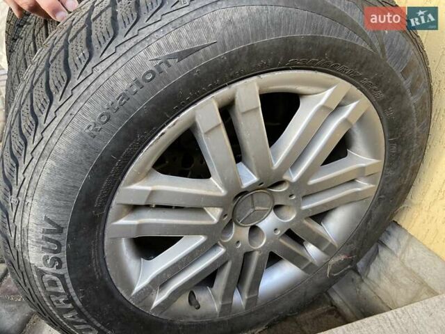 Серый Мерседес ГЛК-Класс, объемом двигателя 2.14 л и пробегом 235 тыс. км за 19000 $, фото 28 на Automoto.ua