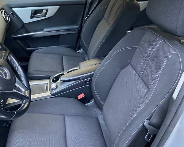 Серый Мерседес ГЛК-Класс, объемом двигателя 2.14 л и пробегом 235 тыс. км за 19000 $, фото 19 на Automoto.ua