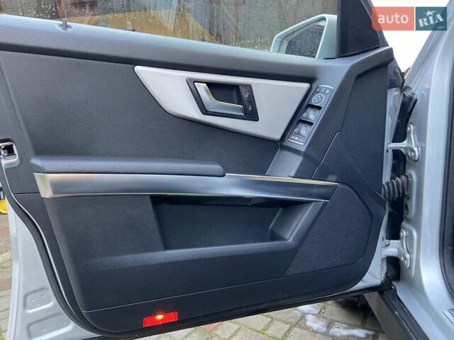 Серый Мерседес ГЛК-Класс, объемом двигателя 2.14 л и пробегом 235 тыс. км за 19000 $, фото 17 на Automoto.ua